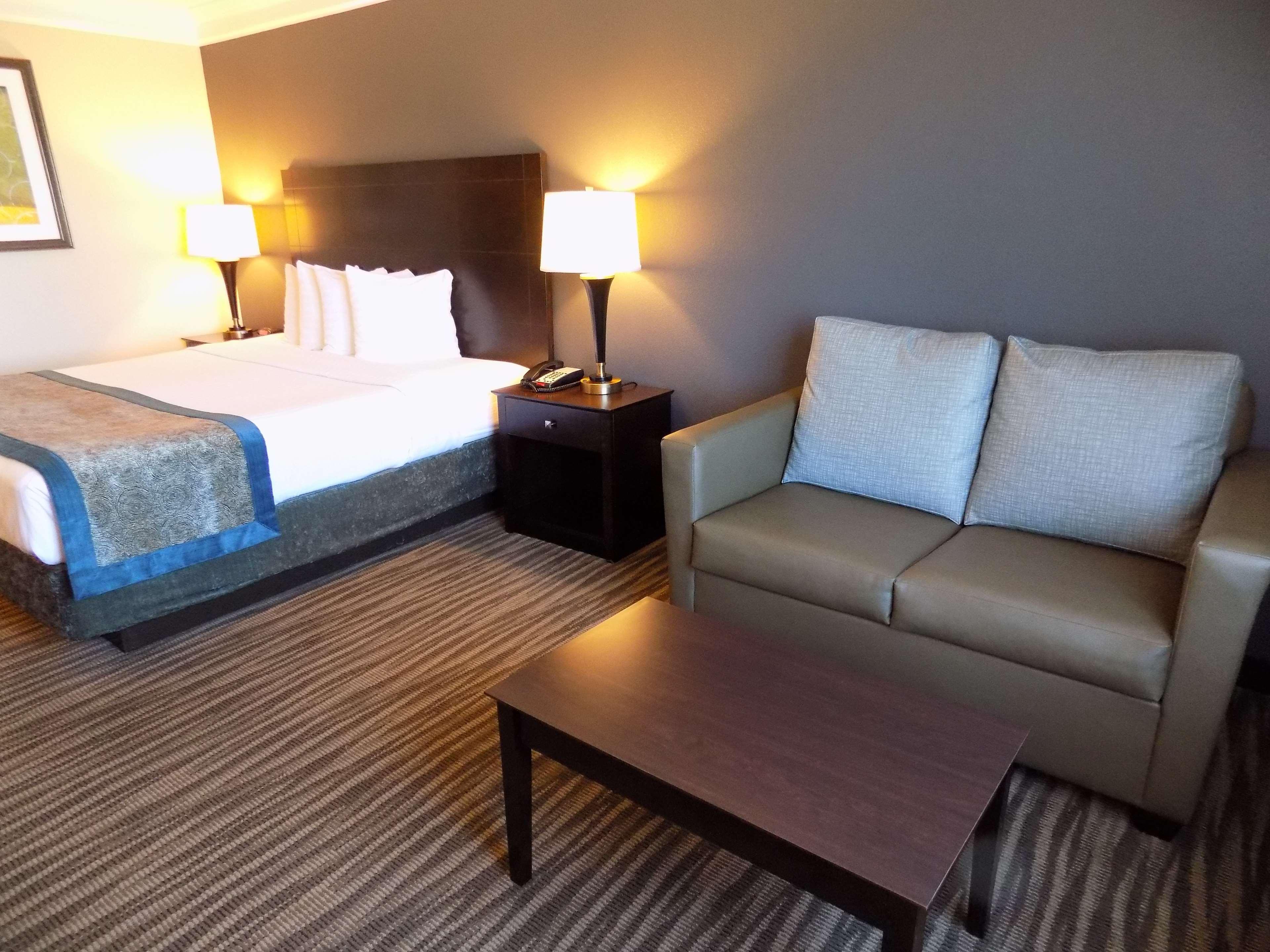 Best Western Augusta West Екстер'єр фото