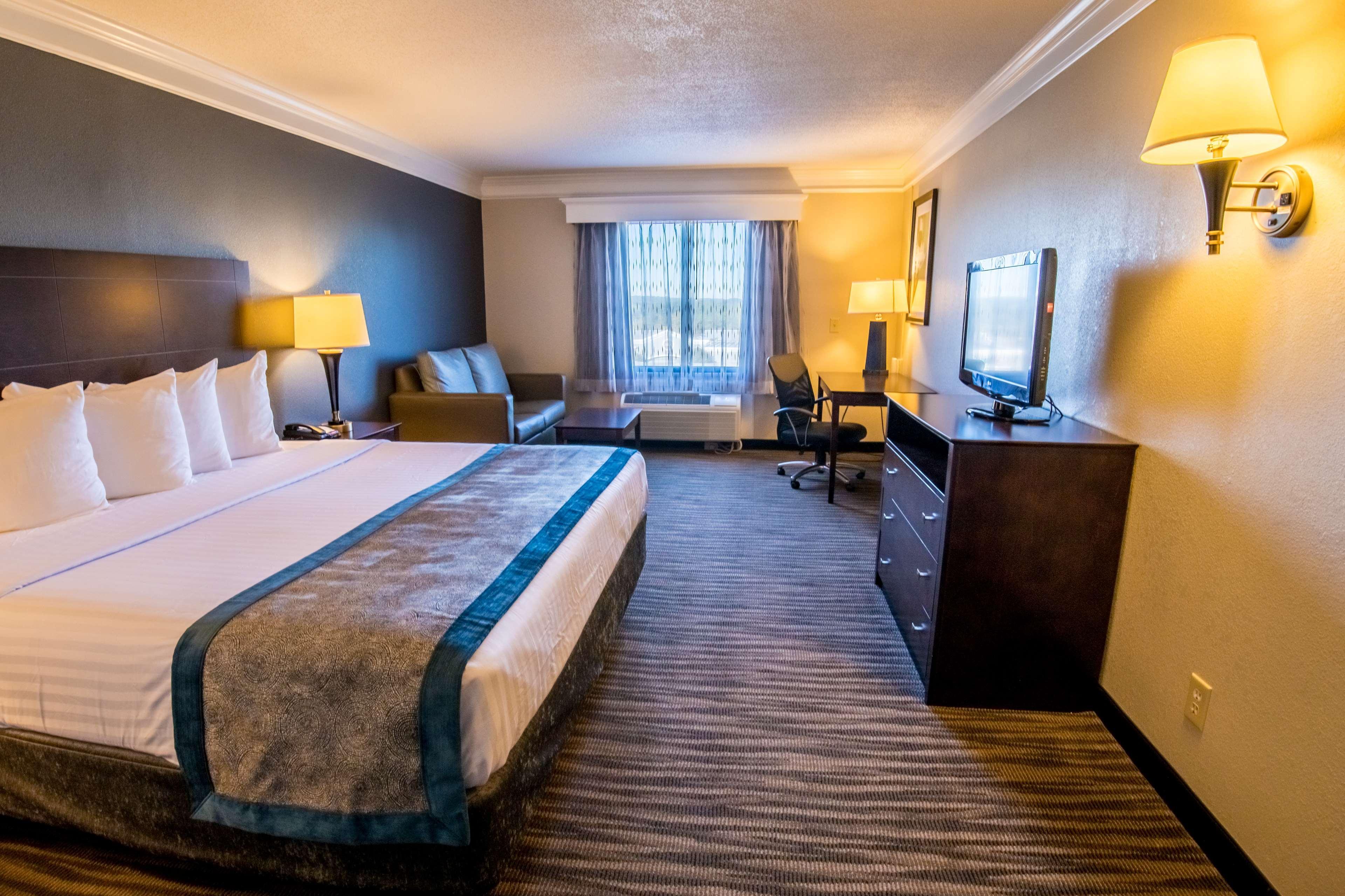 Best Western Augusta West Екстер'єр фото