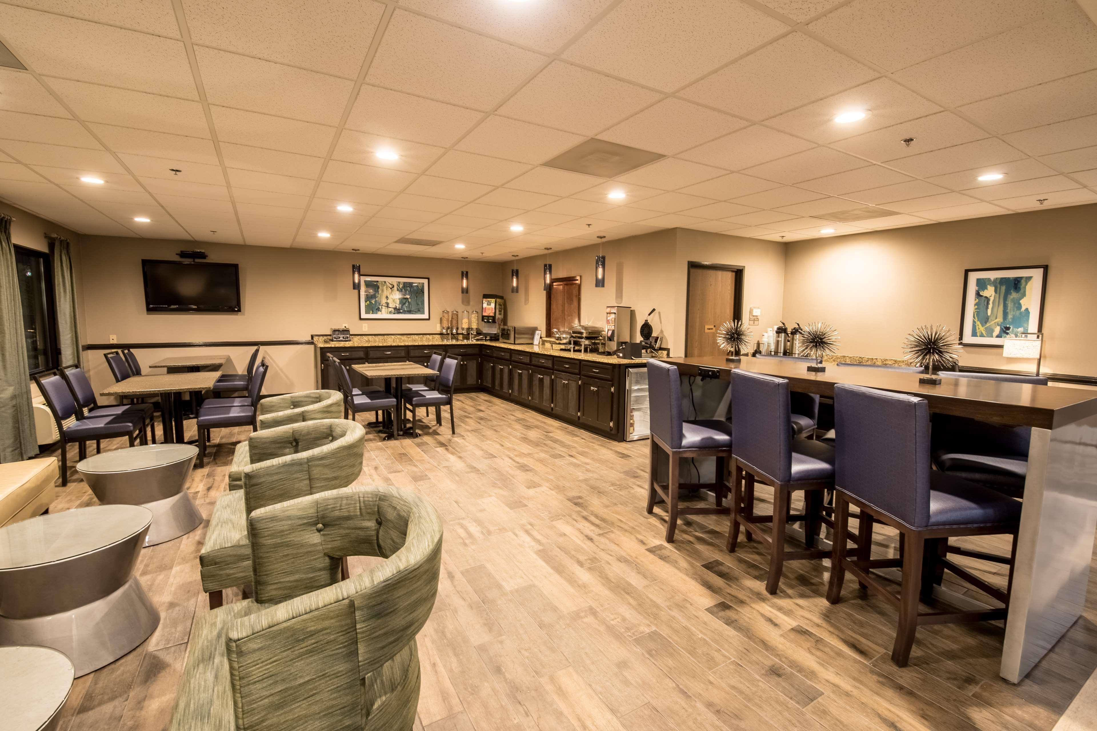 Best Western Augusta West Екстер'єр фото