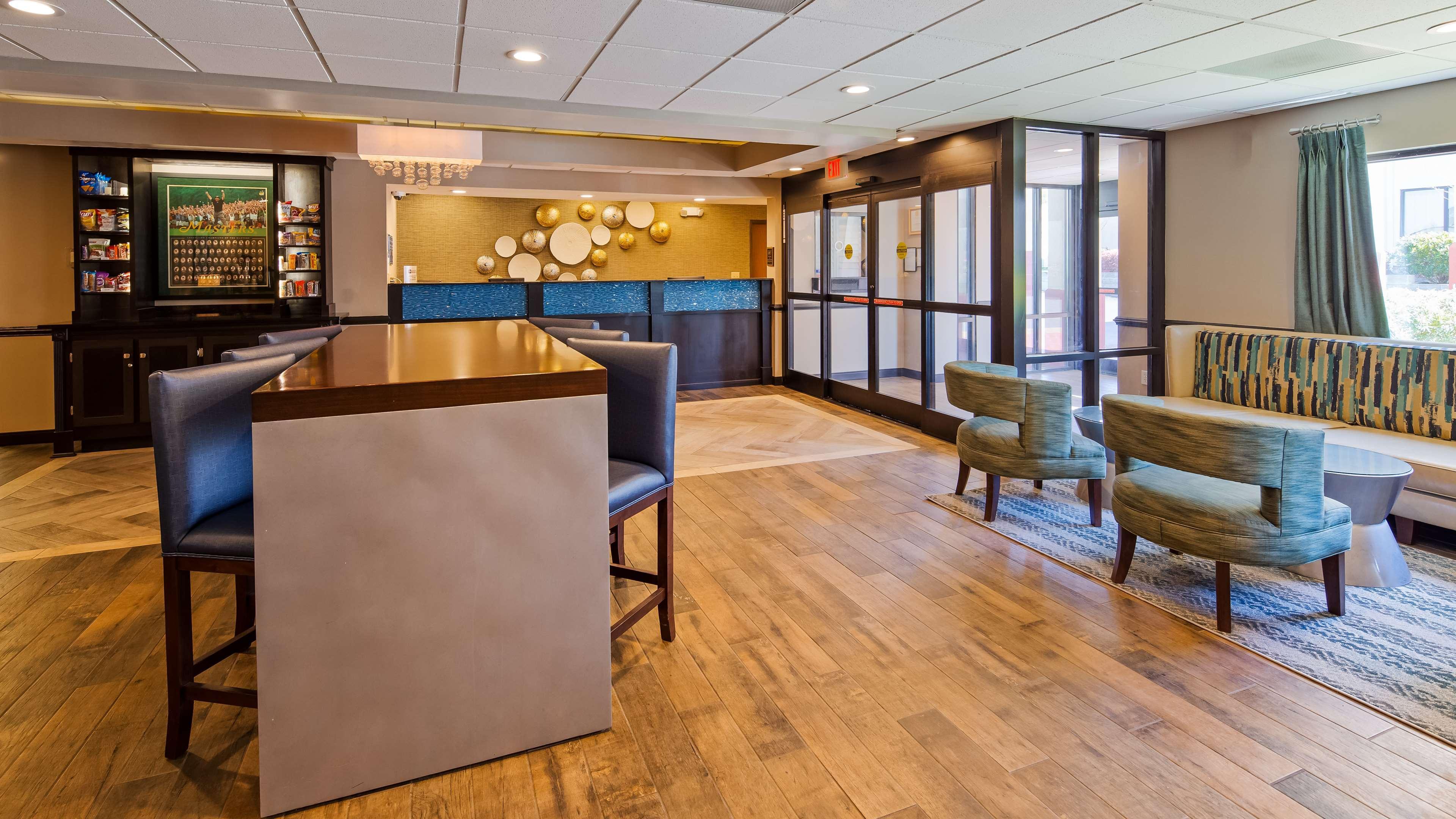 Best Western Augusta West Екстер'єр фото