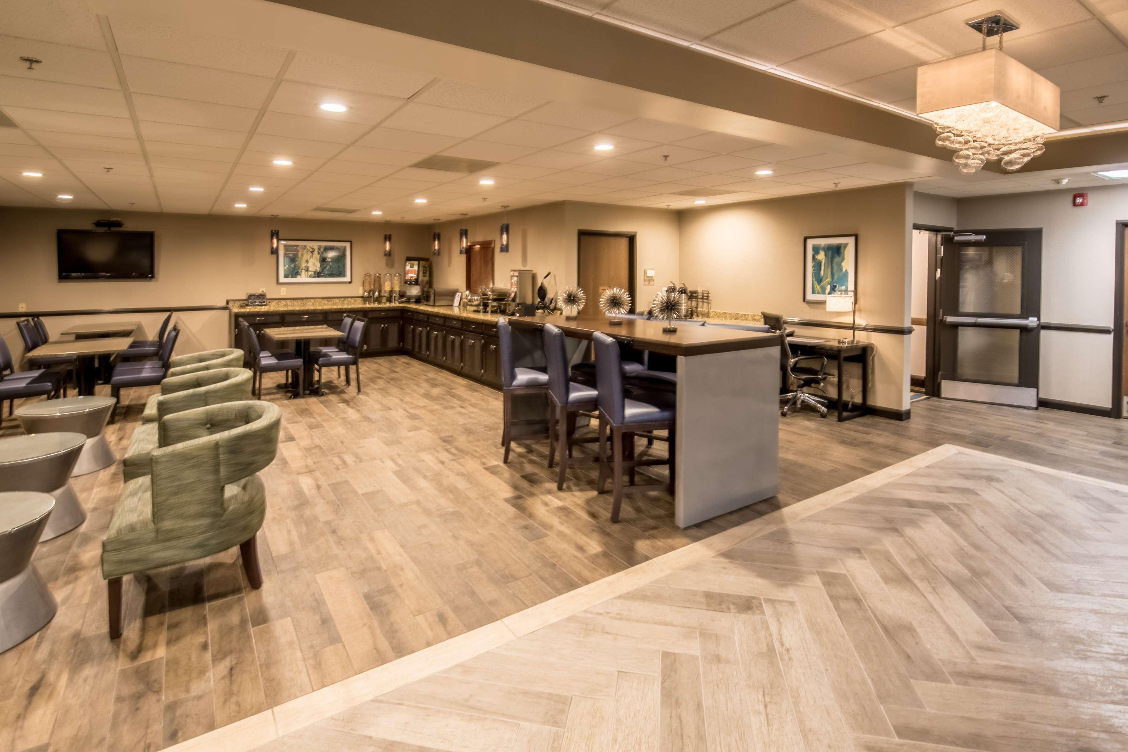 Best Western Augusta West Екстер'єр фото