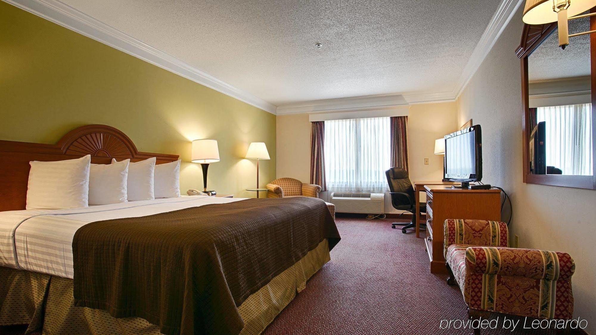 Best Western Augusta West Екстер'єр фото