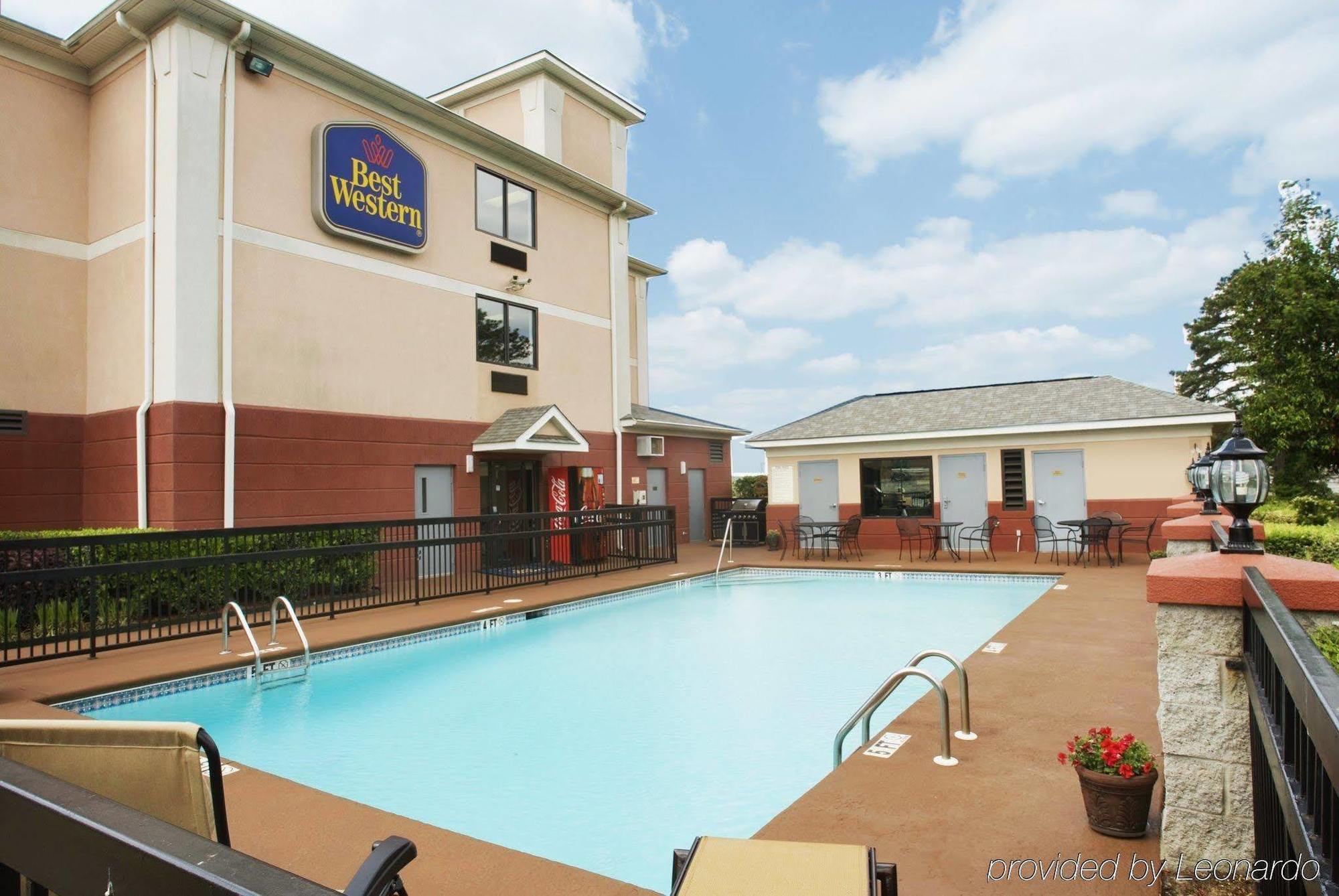 Best Western Augusta West Екстер'єр фото